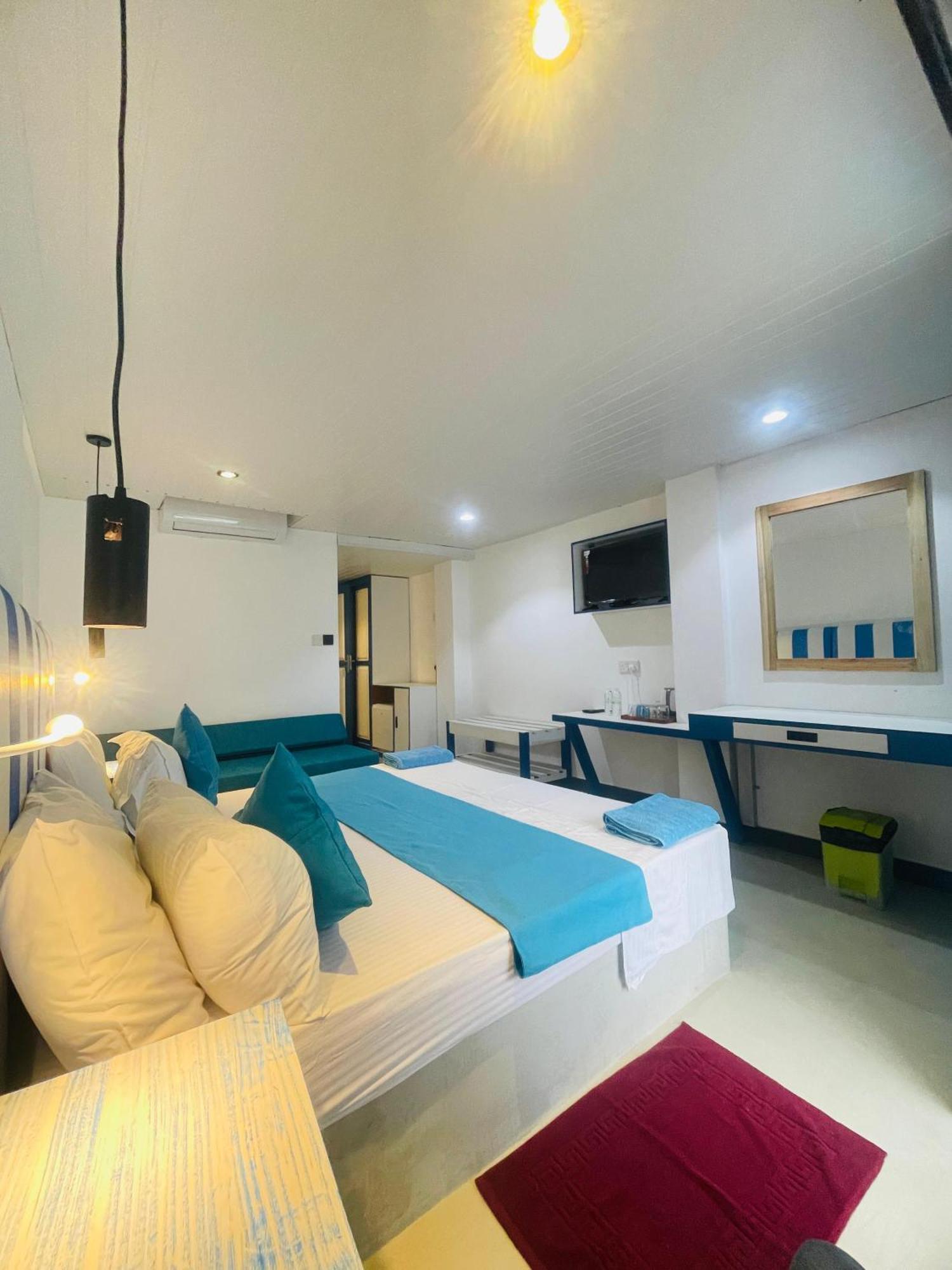 מיריסה Suncoast Beach Hotel מראה חיצוני תמונה
